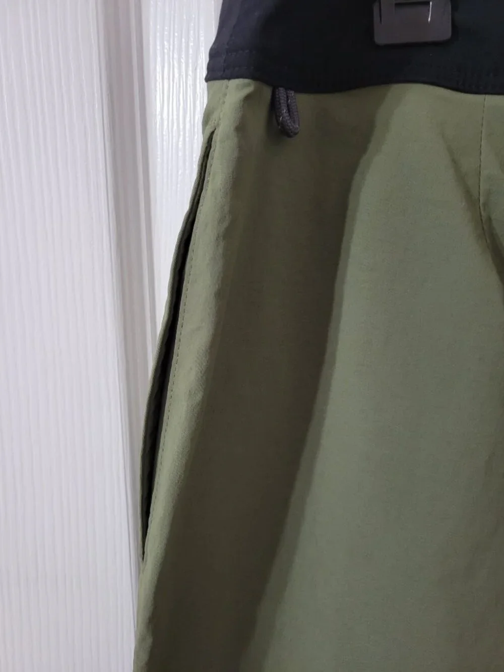 J. Crew Men's Original Swimwear Board Shorts Size 34 Olive Green & Black NWT